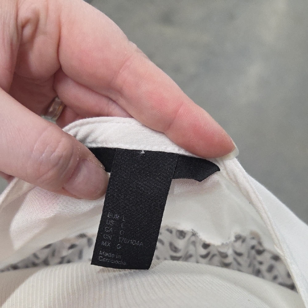 H&M Cream Blouse with Black Dot Print - Picture 3 of 4